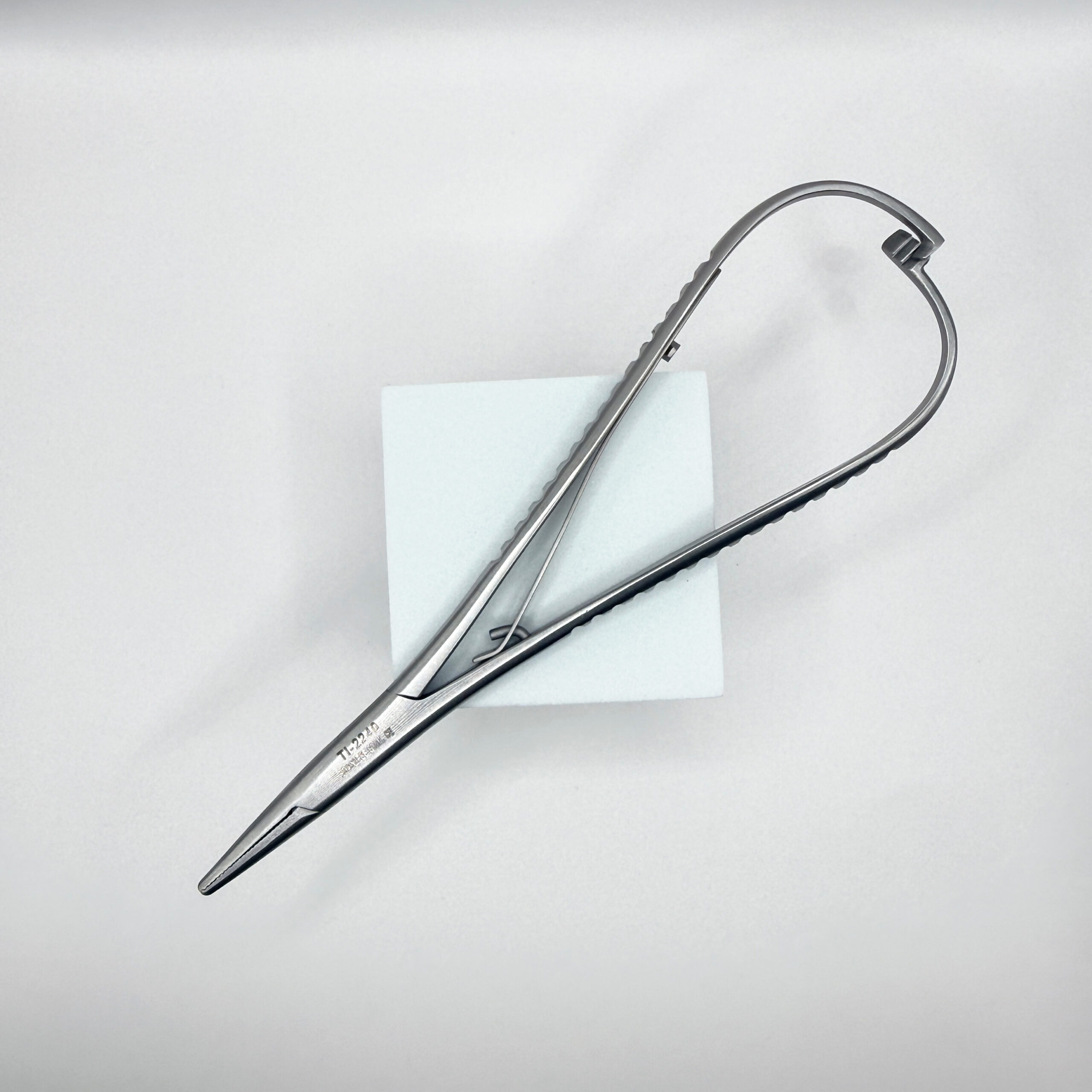 Pinza Mathieu para ortodoncia Transact